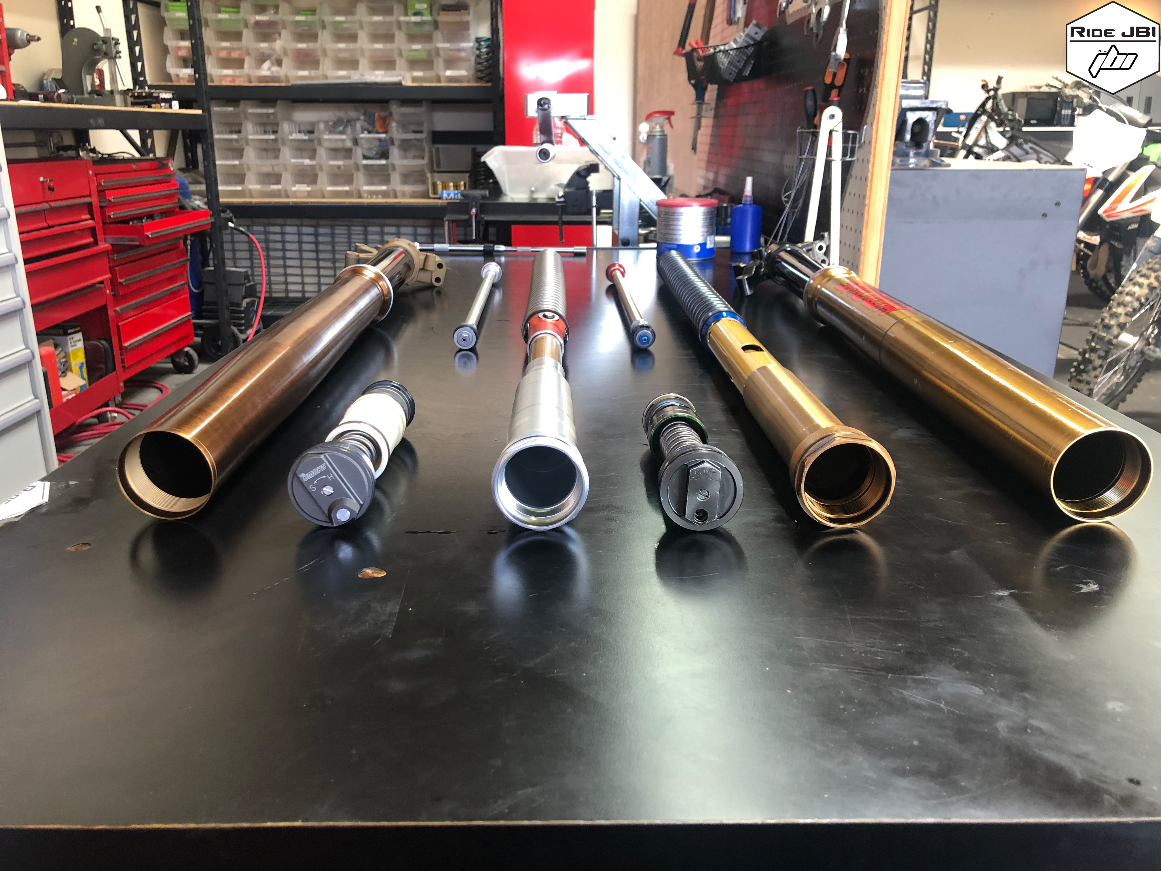 A Kit Showa 49mm Spring Fork vs OEM Showa 49mm Spring Fork A Kit Showa 49mm Spring Fork vs OEM Showa 49mm Spring Fork